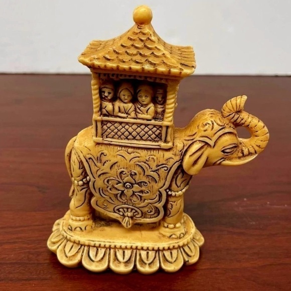 Elephant Figurine, Accent Piece Decor Indian Decor‎ - Picture 1 of 5